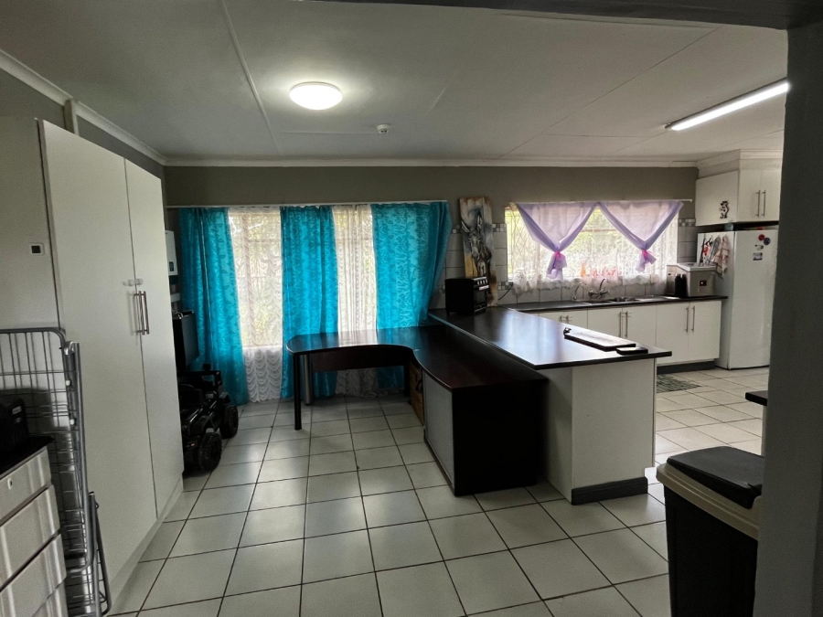 3 Bedroom Property for Sale in La Hoff North West